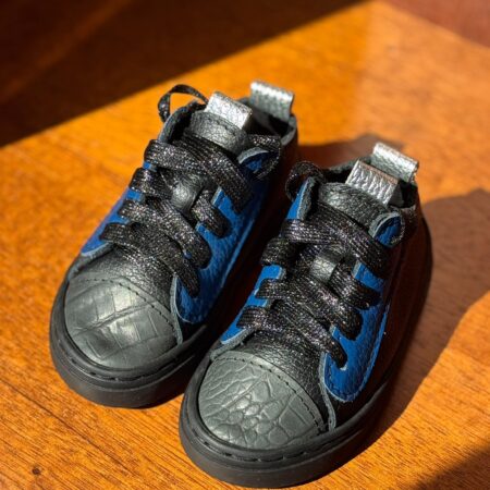 Kids sneaker, Maat 22