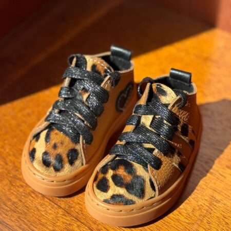 Kids sneaker, Maat 22