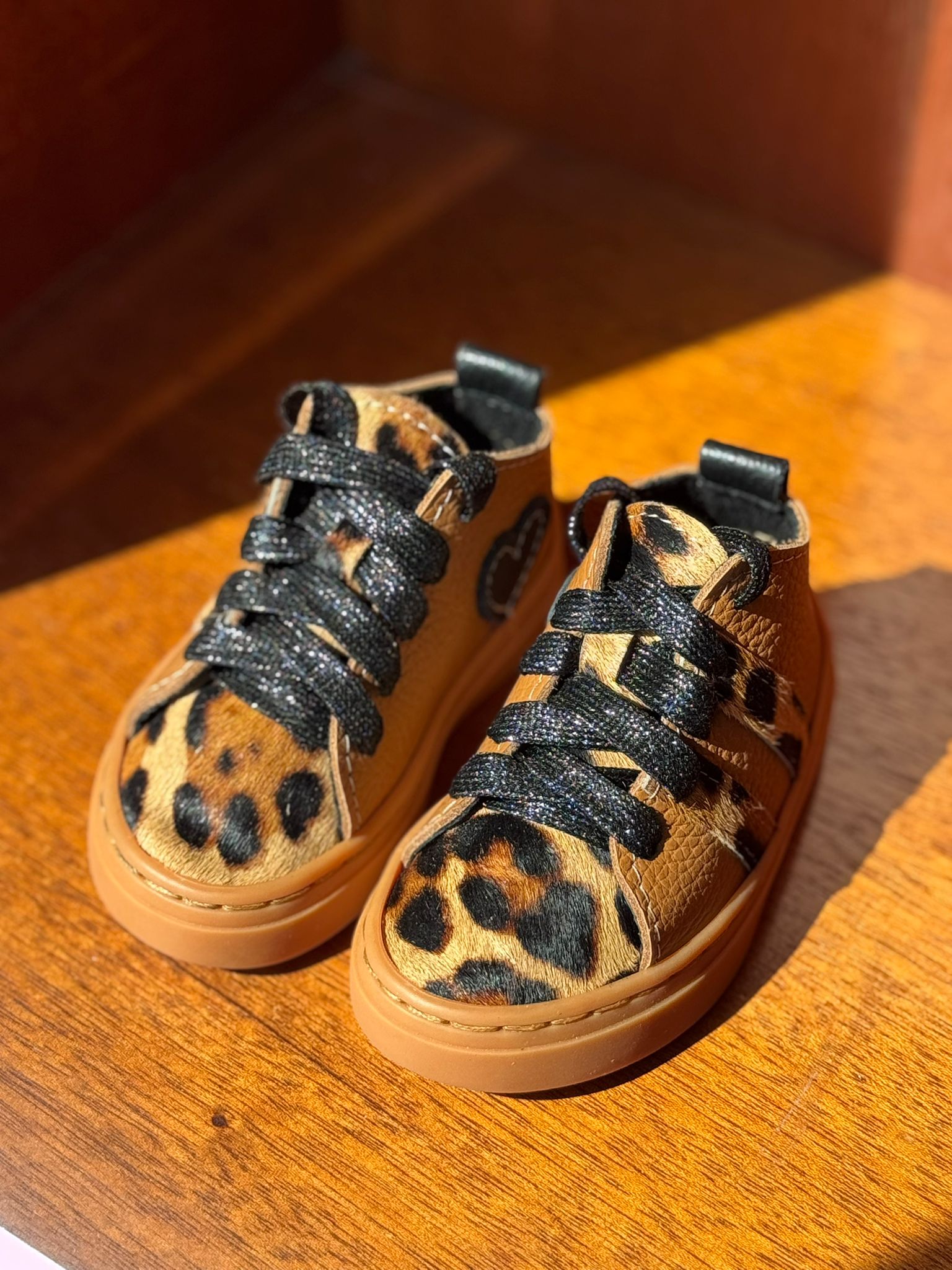 Kids sneaker, Maat 22