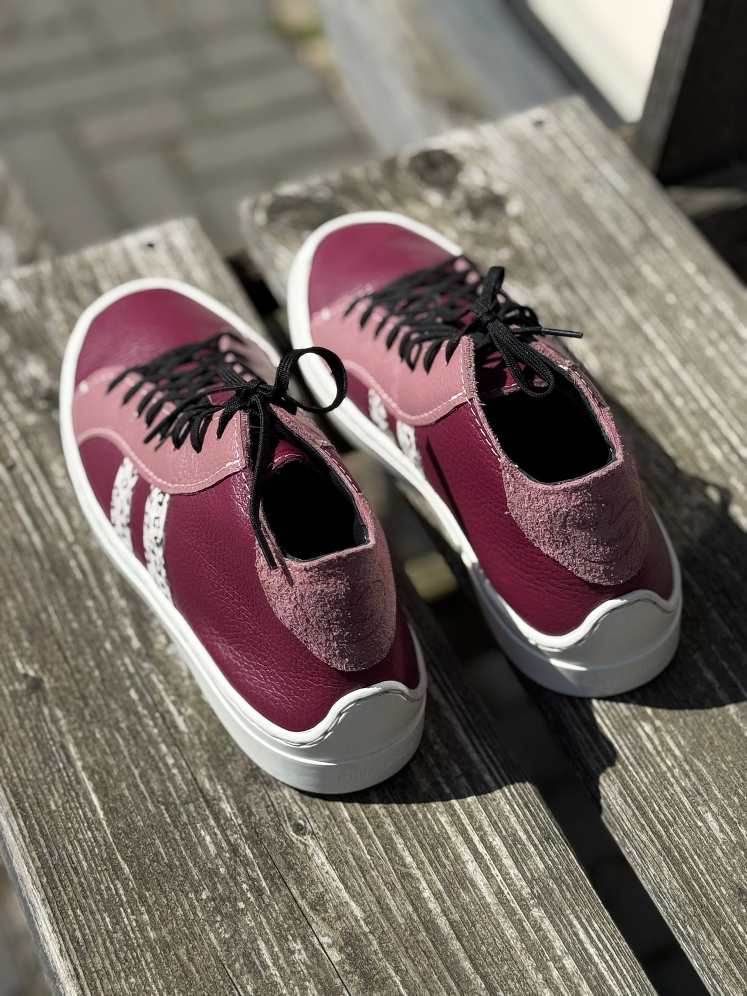 Dames sneakers, maat 40. - Afbeelding 2