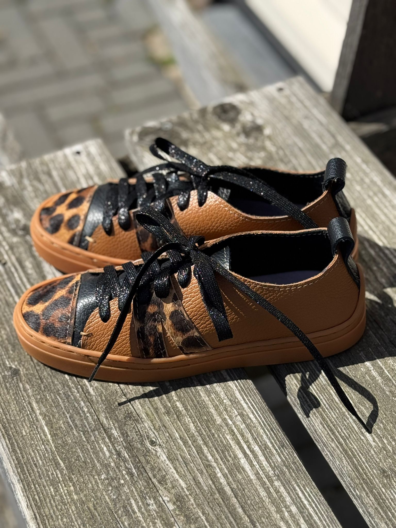 Dames sneakers, maat 39. - Afbeelding 2